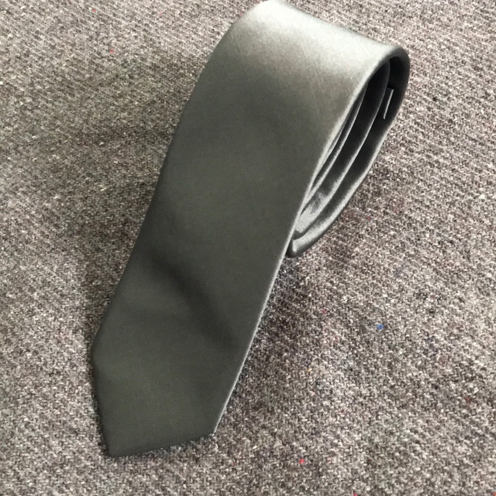 ZARA MENS SKINNY SILVER TIE